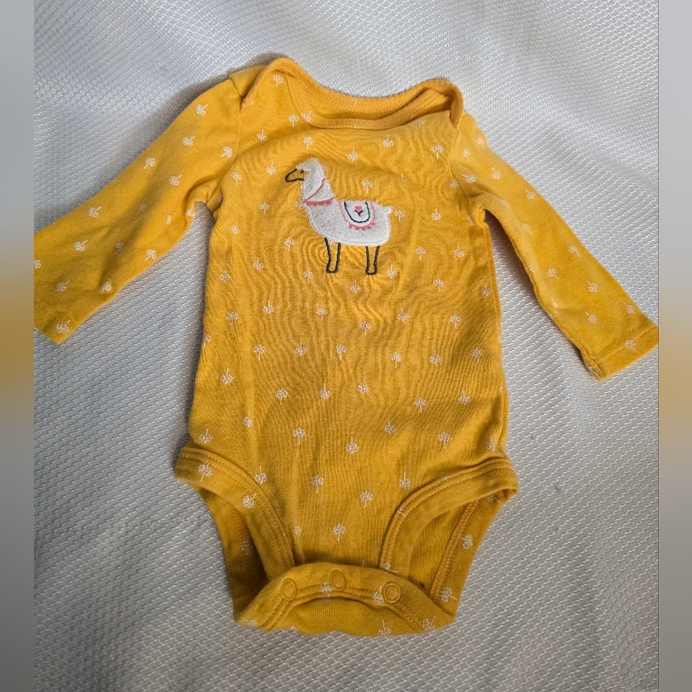 🚨3/30% OFF🚨 Carter's Long Sleeve Onesie